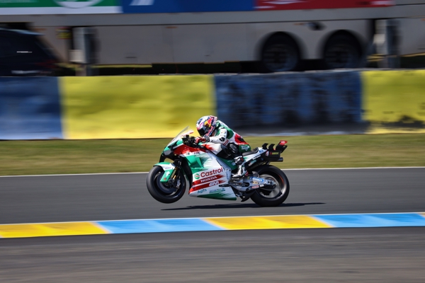 Motos
